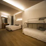 Everest Hotel