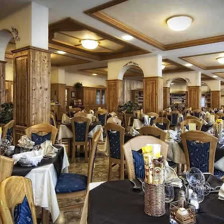 Hotel Everest