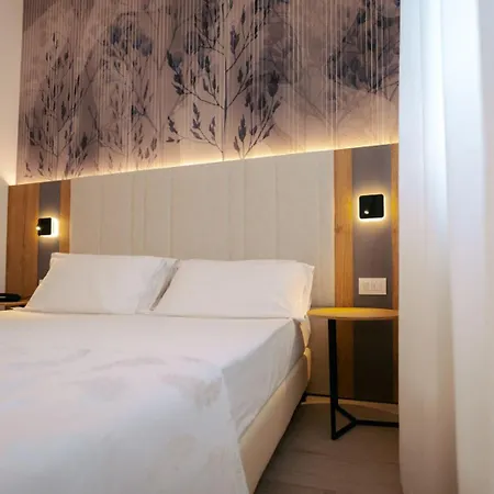 エベレスト 3* トレント