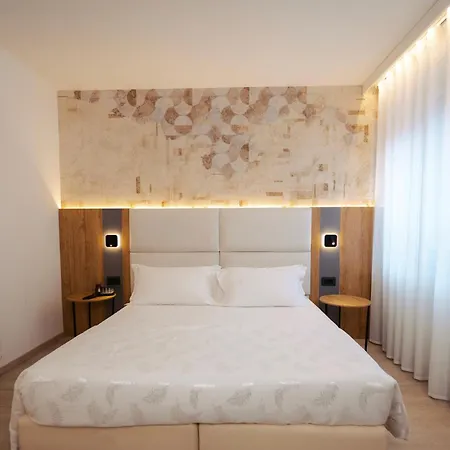 Hotel Everest 3*