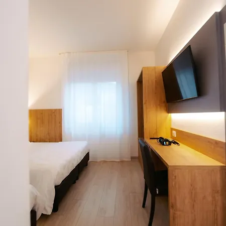 Everest Hotel Trento