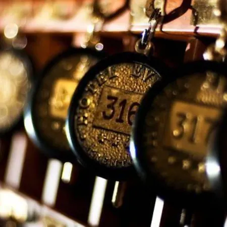 ホテル エベレスト