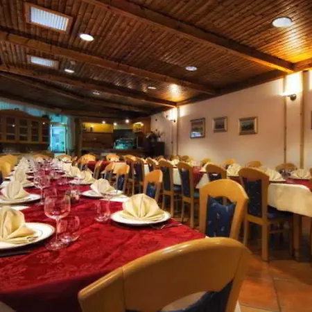 ホテル エベレスト 3*