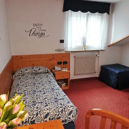 エベレスト 3* トレント