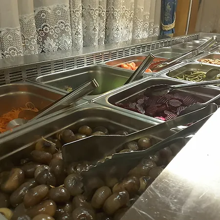 ホテル エベレスト トレント