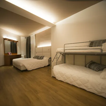 Everest Hotel 3*